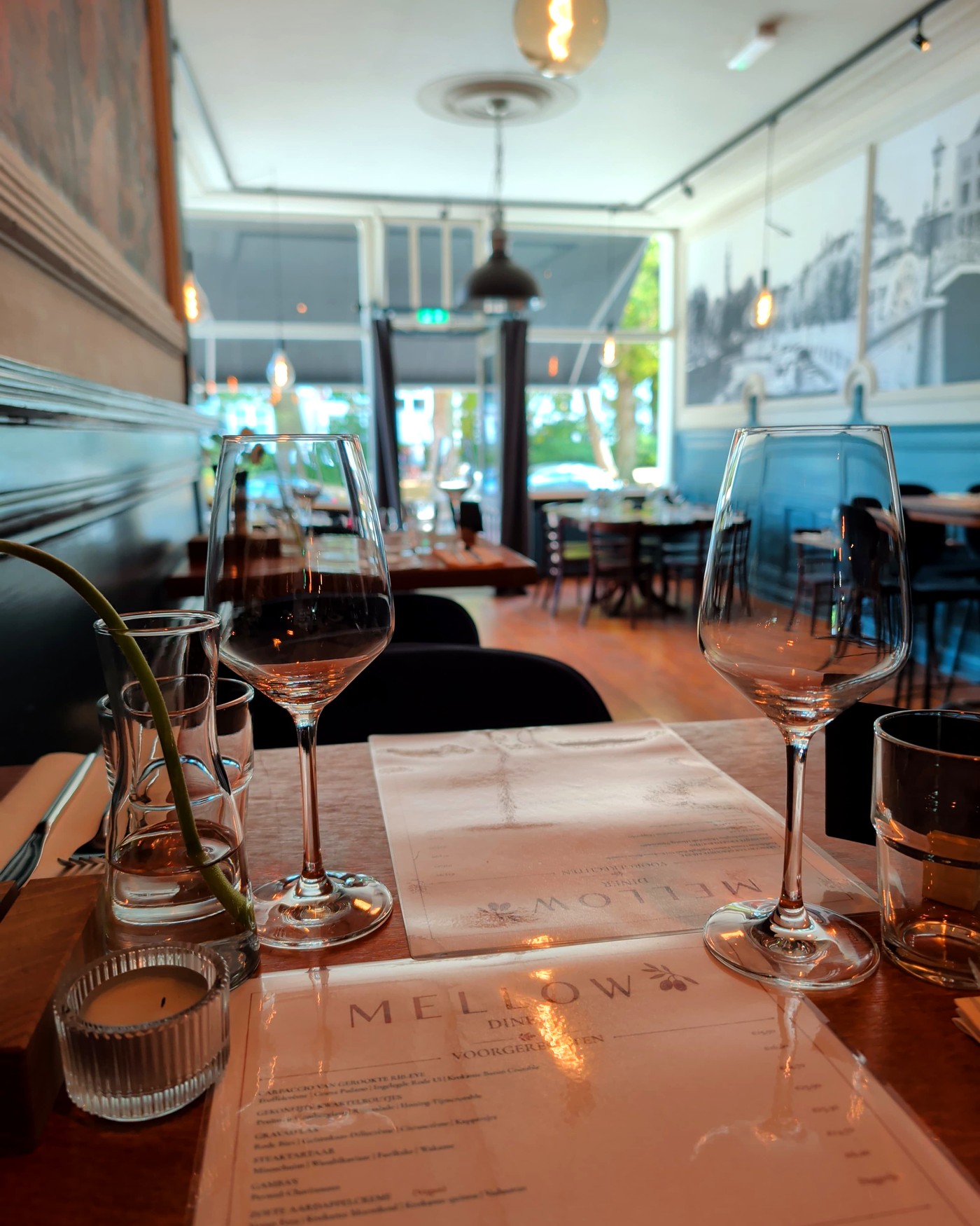 Interieur van Mellow Bar & Kitchen